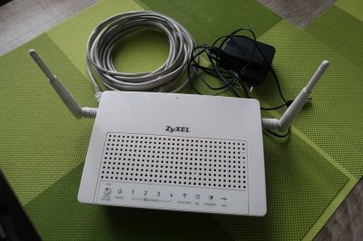 router Zyxel P-661HNU-F3