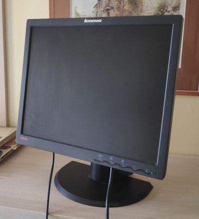 Monitor Lenovo