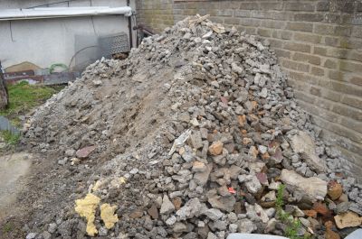 Daruji suť na srovnání terénu