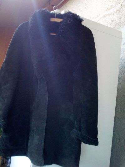 černý kabát