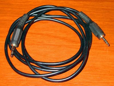propojovací kabel - černé koncovky