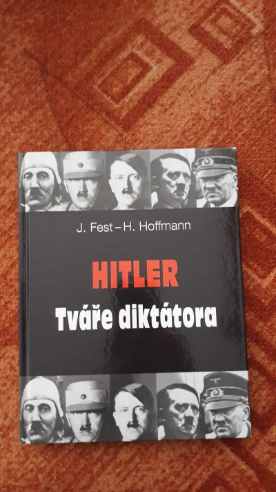 Kniha Hitler tváre diktátora