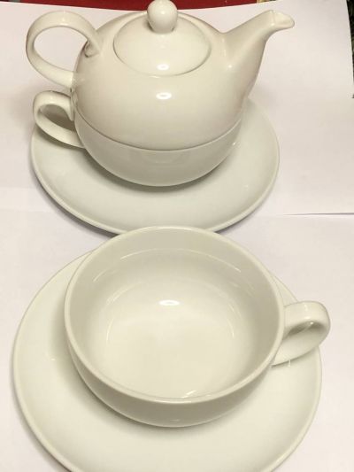 2x Porcelánový hrnek a konvička na čaj porcelán