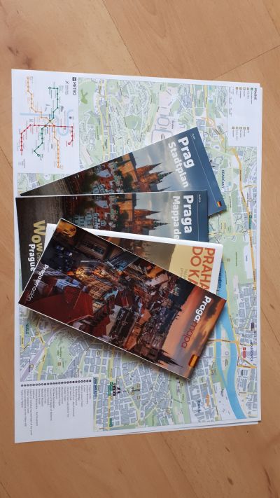 Mapy a průvodci Praha