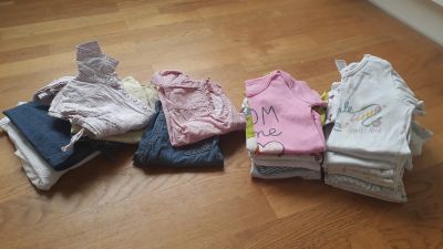 Oblečení holčička 1-2 roky (body s kr.rukávem, šaty)