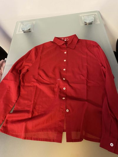 Červená košile