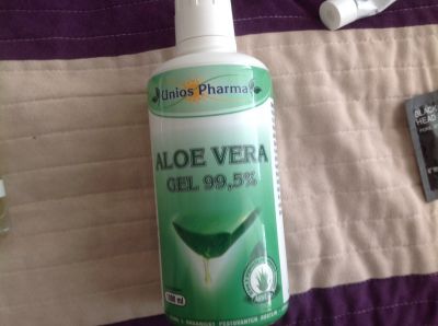 Přírodní gel Aloe Vera zhruba polovina (500ml)