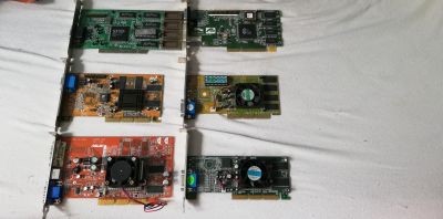 Sbírka starých GPU