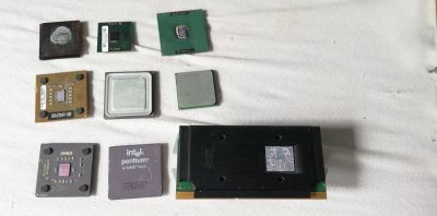 Sbírka starých CPU