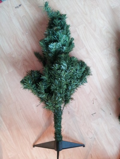 Umělý vánoční stromeček (cca 1 metr)