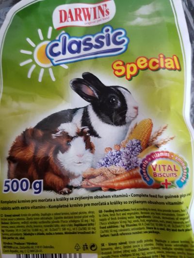 Kompletní krmivo pro morčata a králíky