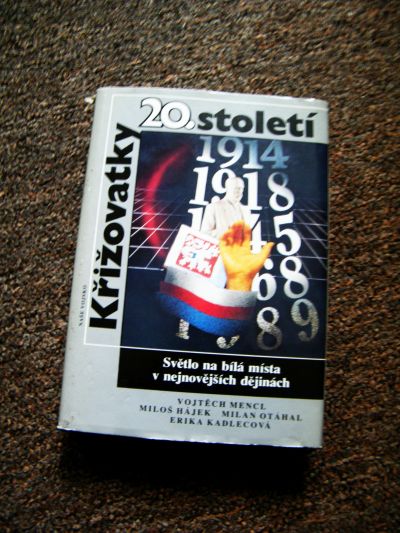 Křižovatky 20. století - kniha