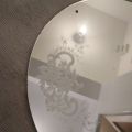 Kulaté zrcadlo s vypískovaným vzorem květiny průměr 60cm