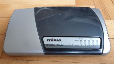 Router Edimax BR-6104K