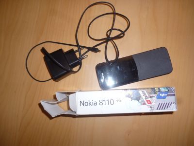 Telefon Nokia 8110