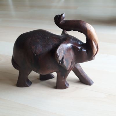Dřevěný slon