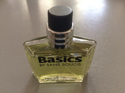 Pánský parfím - minimálně použitý