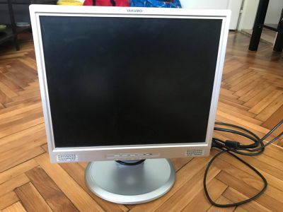 Darujem LCD monitor 4:3 VGA