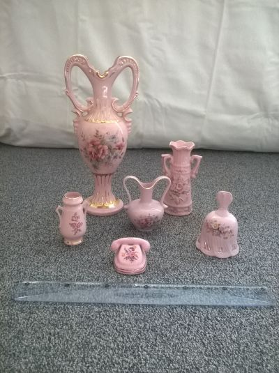 Sada růžového porcelánu