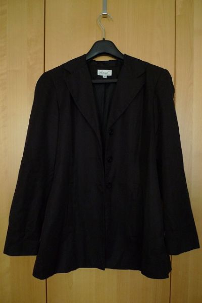 Dámský kabátek Andrea Behar černý vypasovaný