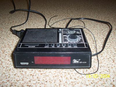 Tranzistorové radio - hodiny