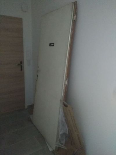 Vchodové polstrované dveře do bytu