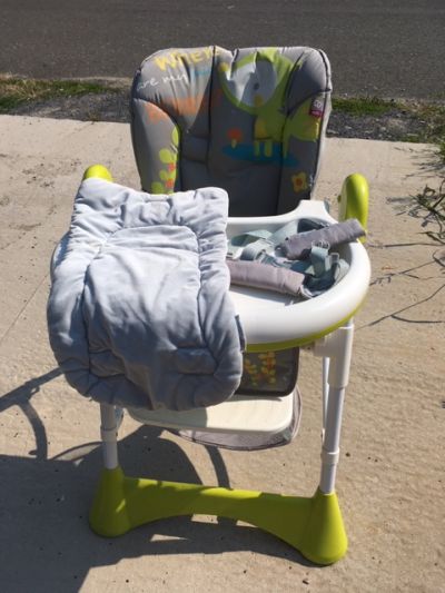 Dětská vysoká židlička Baby design Pepe 2016