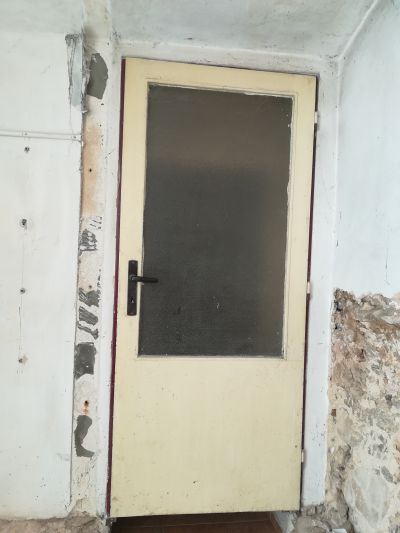 Daruji prosklené dveře