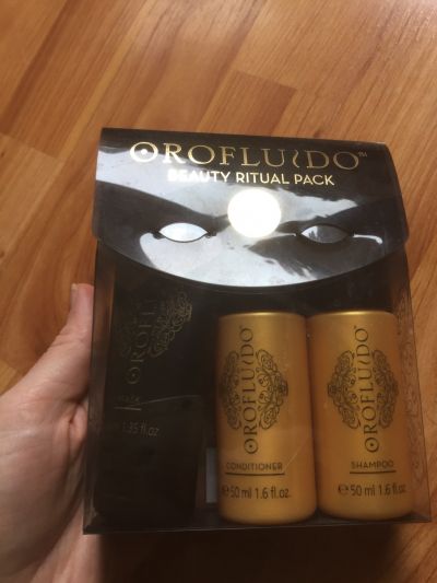 Vzorkový/cestovní balíček péče na vlasy Orofluido