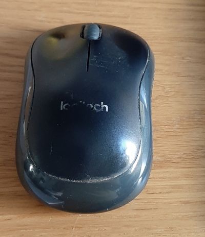 bezdrátová myš Logitech