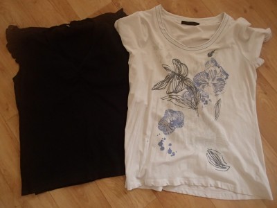 Dvě dámské trička XL