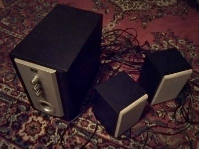 Reproduktory Canyon CN-SP21, funkční pouze subwoofer!