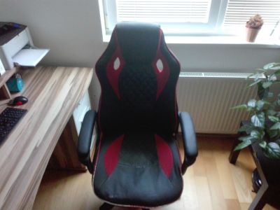 Daruji herní PC židli