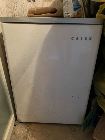 Daruji starou lednici CALEX