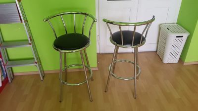 Dvě barové stoličky