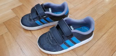 Botičky Adidas, vel. 22