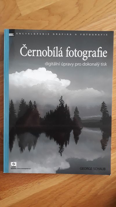 Kniha Černobílá fotografie