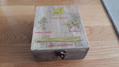 Dřevěná krabička