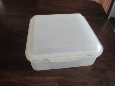 Plastová krabička bílá