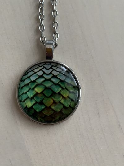 Zelený dračí náhrdelník