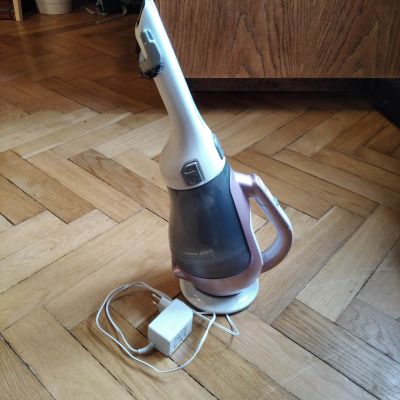 Ruční vysavač Black Decker