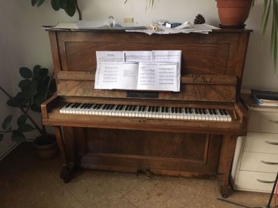 Staré piano