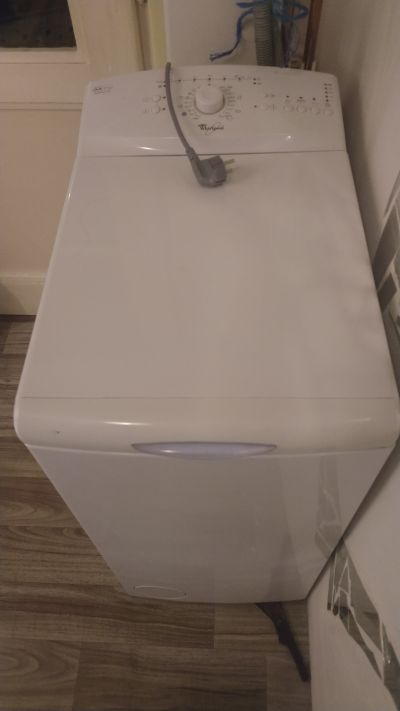 Práčka Whirlpool slim