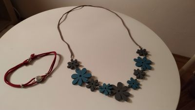 Kytičkový náhrdelník a náramek Santiago