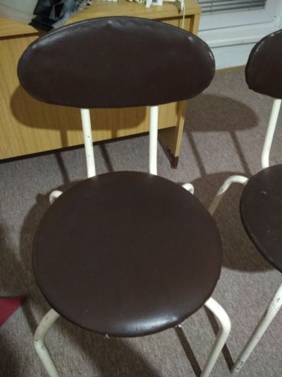 2x Bytelná židle