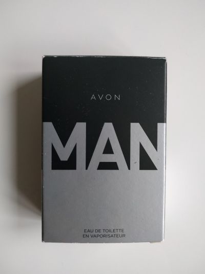 Daruji parfém Avon