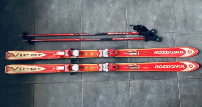 Lyže Rossignol Viper 160 cm + hůlky