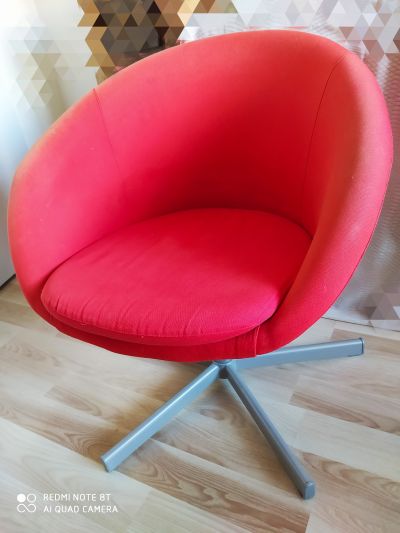 Židle SKRUVSTA z IKEA