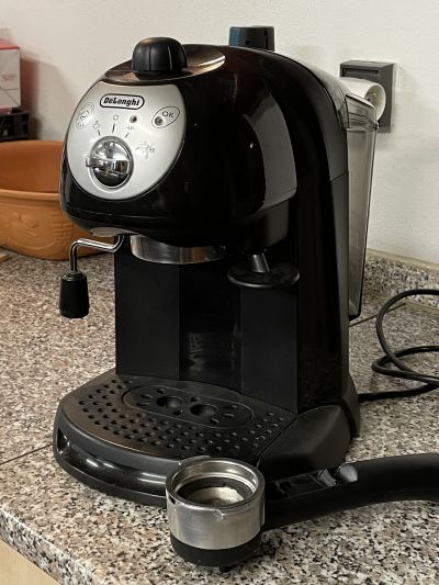 Kávovar espresso DeLONGHI PMR 2005.CC