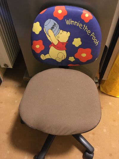 Dětská otočná židle